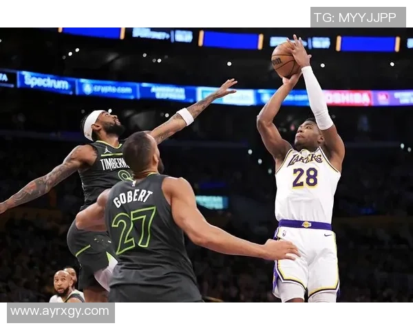 湖人公牛第四节激战回顾球员表现与关键时刻分析